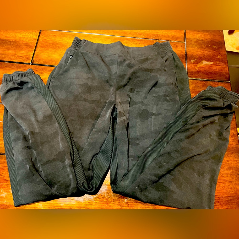 Athleta Brooklyn Lined Jogger like new